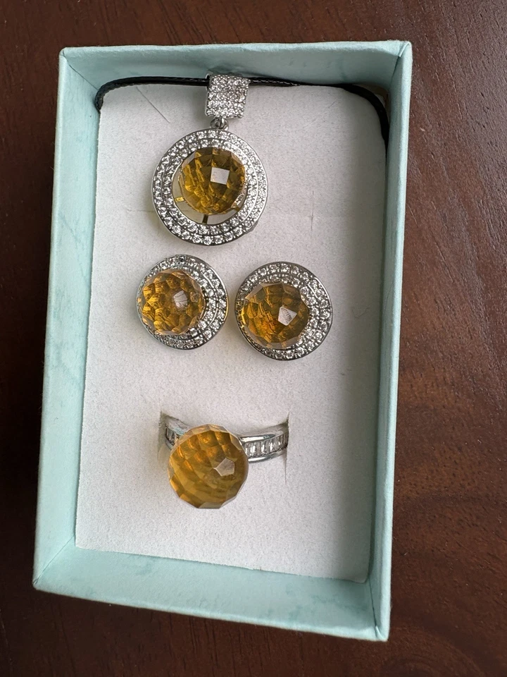 Juego de pendientes, colgante y anillo EPR multifacético ámbar birmano Foto 3 de 3