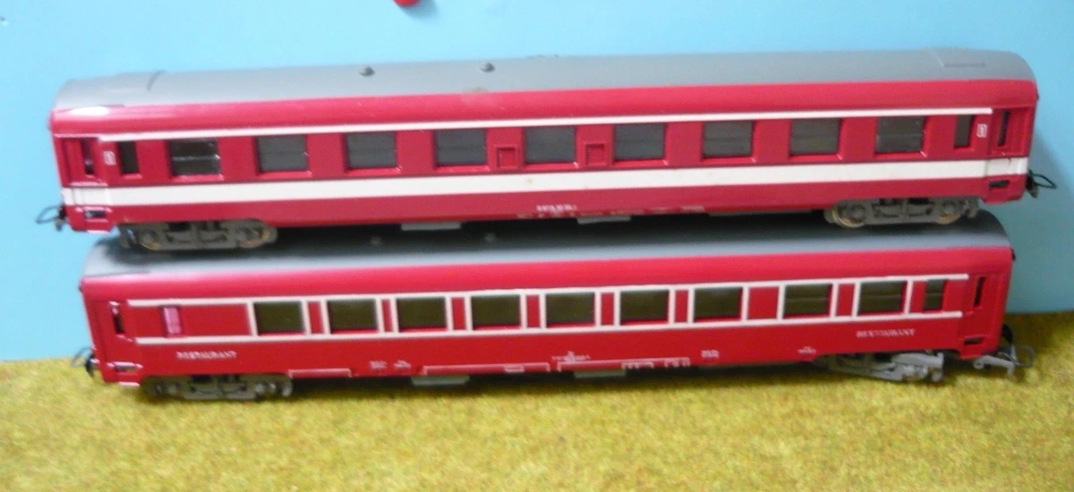 Jouef : voiture Am SBB CFF FFS type RIC-UIC réf. 5781