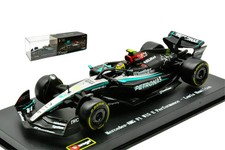 Mercedes W15 Lewis Hamilton F1 2024 - Scala 1:43 Burago con pilota e vetrina
