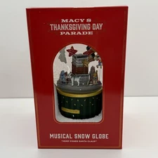 Macy’s 2024 Thanksgiving Day Parade Holiday Lane Snow Globe Waterglobe Exclusive