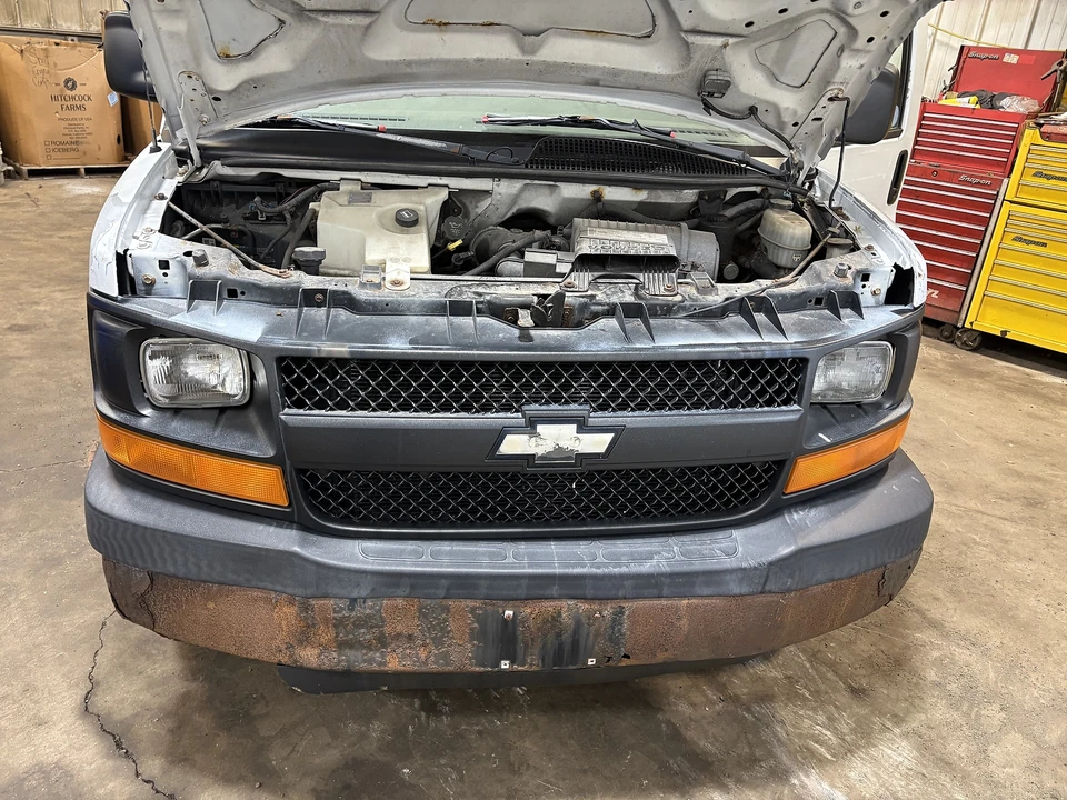 Used Front Right Door Window Regulator Front fits: 2006 Chevrolet Express 2500 v Foto 2 de 4