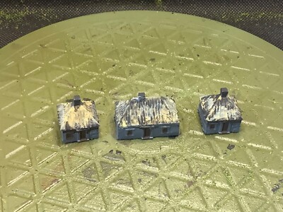 1/285 or 6mm  Painted Three Eastern European Houses