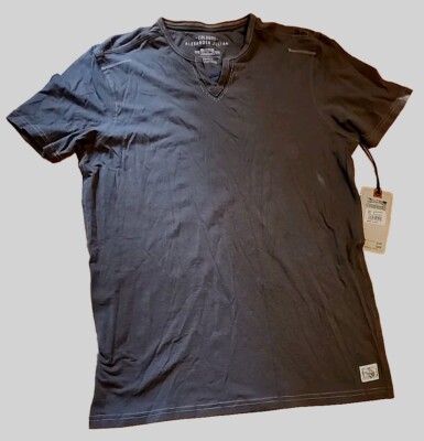 Alexander Julian Colours Men's Short Sleeve T-Shirt Size S