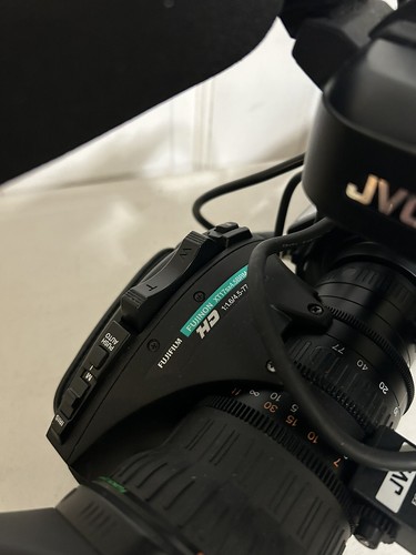 JVC Camera Bundle ProHD GY-HM850U JVC Camera Fujinon 17x 4.5mm HD JVC VF-HP790G - Picture 18 of 24