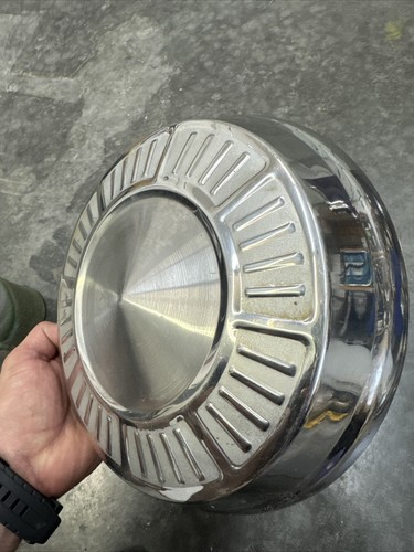 1963-64-65-66-67-68 CHRYSLER PLYMOUTH DODGE MOPAR VINTAGE DOG DISH HUBCAP USED - Picture 3 of 4