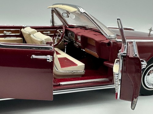 Franklin Mint 1961 Lincoln Continental, Maroon, 1:24, ottimo, con scatola - Foto 13 di 24