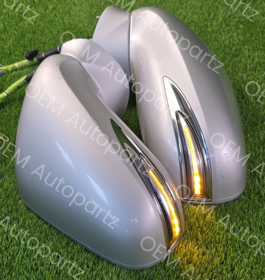 Par de espejos retrovisores laterales Lexus IS250 IS350 2007-2013 11 cables con luces LED usados OEM Foto 2 de 4