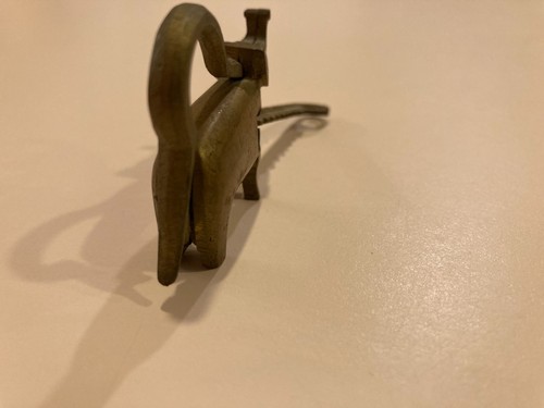 Vintage Chinese or Indian Brass Elephant Trunk Up Lock with Key - Picture 4 of 10