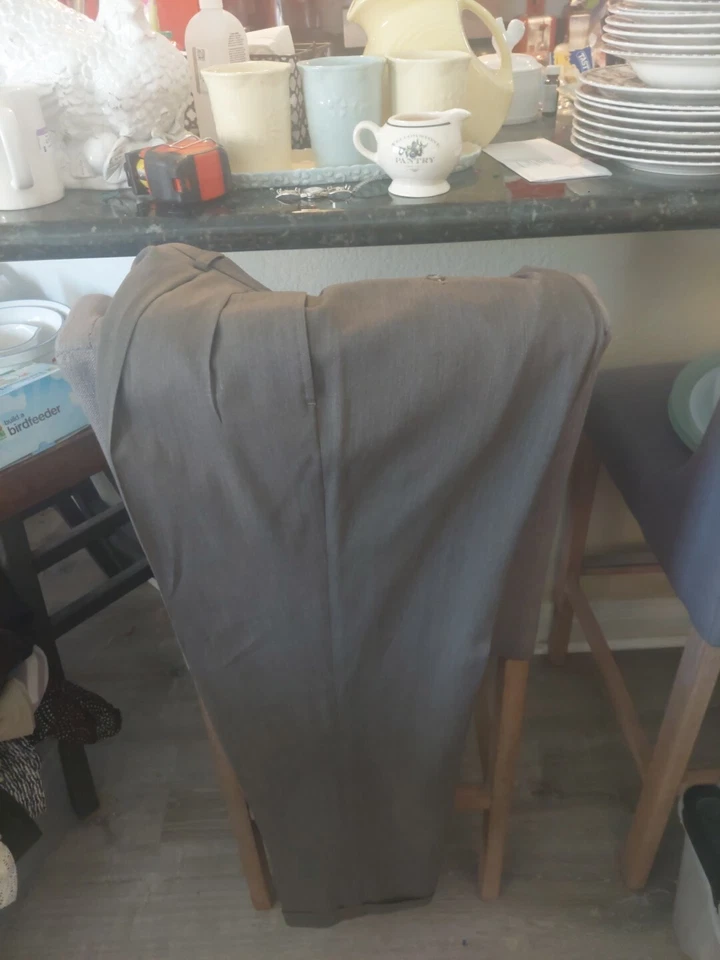 Men's Cutter & Buck Wool Pants Slacks 34x32 Brown - Image 3 of 4