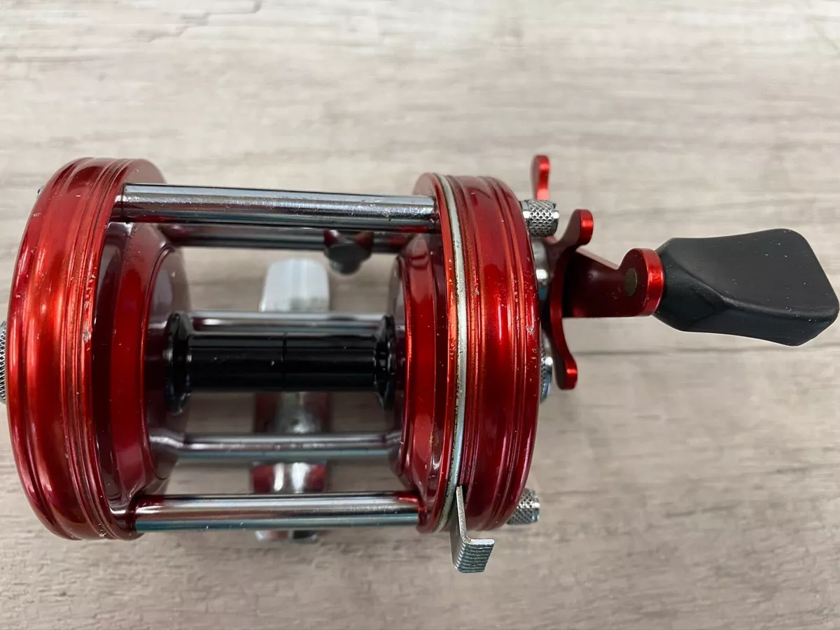 VINTAGE ABU GARCIA AMBASSADEUR 6000 REEL SWEDEN Red