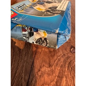 LEGO City Police Motorcycle 7235 New Unused Retired Set Heavy Box Wear