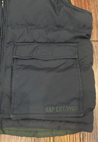 Gap Kids Reversible Boys Puffer Vest Sz 8 Green Navy Front Pockets - Picture 5 of 7