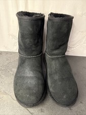 Ugg Australia Classic Short Women's/Youth Size 4 Black Suede Winter Boots 5251