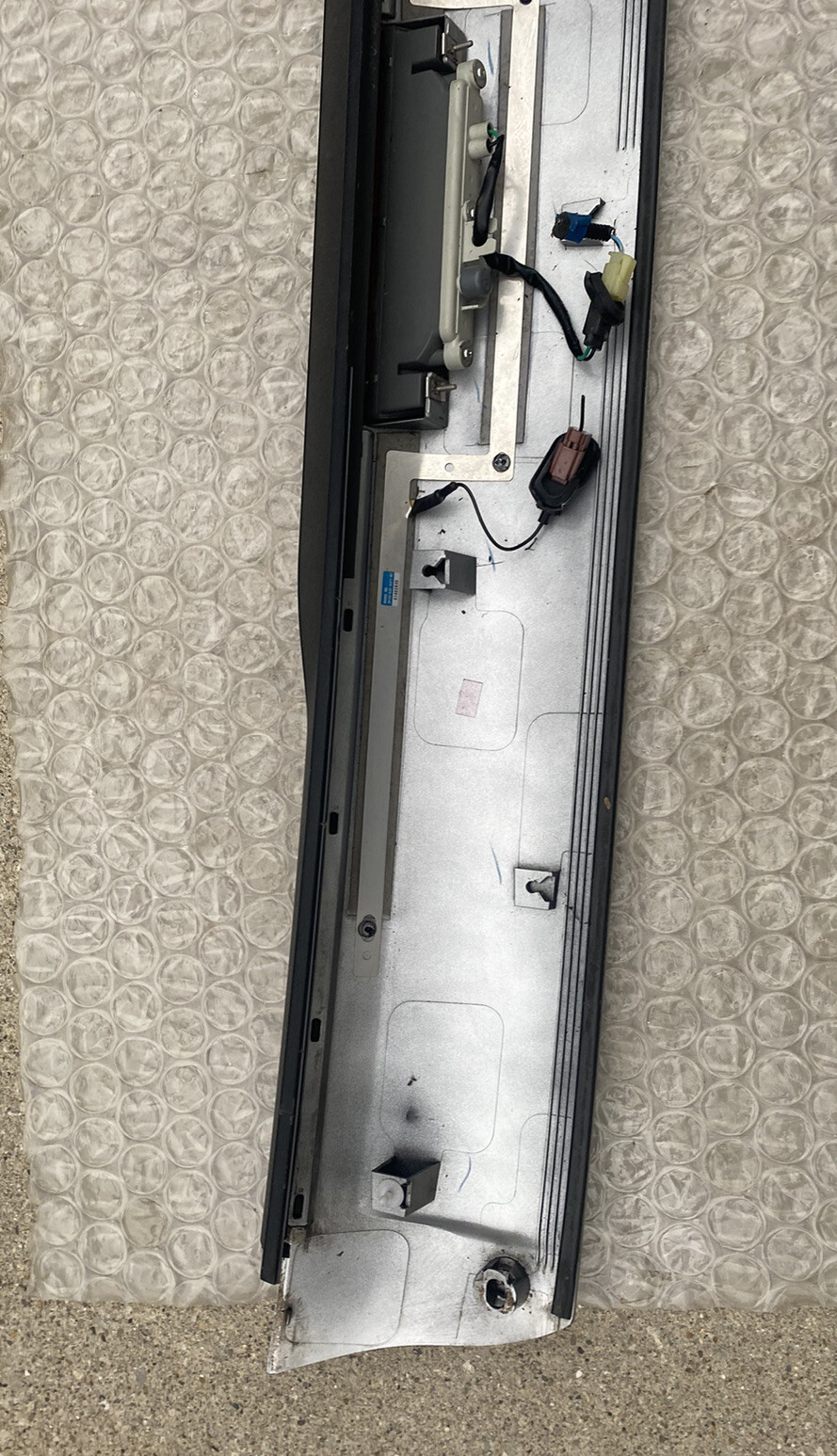 20062014 HONDA RIDGELINE REAR ROOF SPOILER THIRD BRAKE LIGHT SILVER