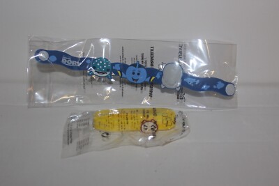 CAST MEMBER EXCLUSIVE 2016 Disney Store FINDING DORY Tsum Wristband Bracelet NEW