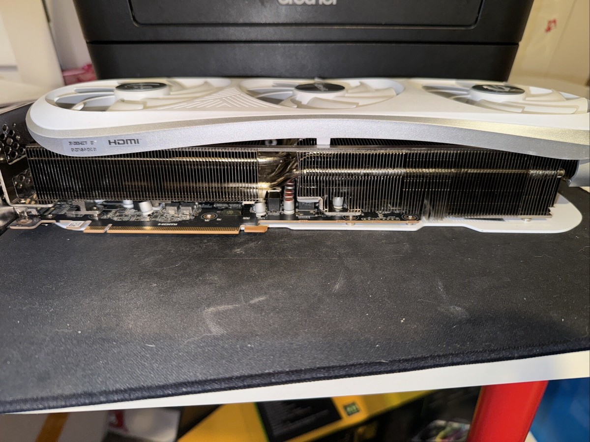 FOR PARTS) Zotac RTX 4090 Trinity OC White (No Core & VRAM) With