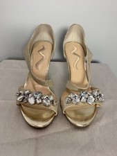 NINA Gold Heels Large Rhinestone Embellishment - Beautiful Sparkly Size 9