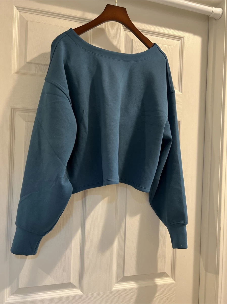 Lululemon Twist Back To Front Size 0 - Capture Blue - Sweaters