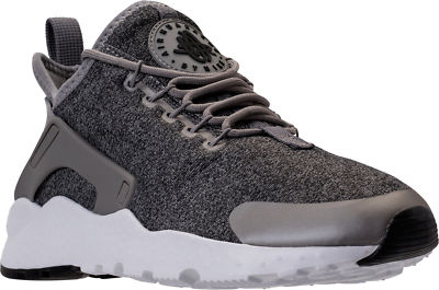 white huaraches size 5.5