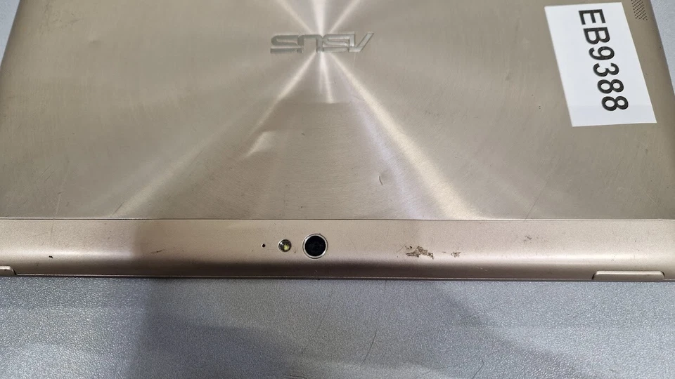 Tableta Asus Transformer Pad Infinity700 Pantalla Rota No Funciona Para Piezas - Imagen 4 de 4