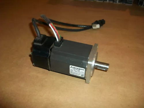Mitsubishi HC-KFS43K AC Servo Motor  USED