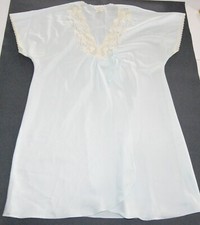 VTG 80s Sara Beth Light Blue Short Wrap Nightgown Small Lace Collar 100 Poly