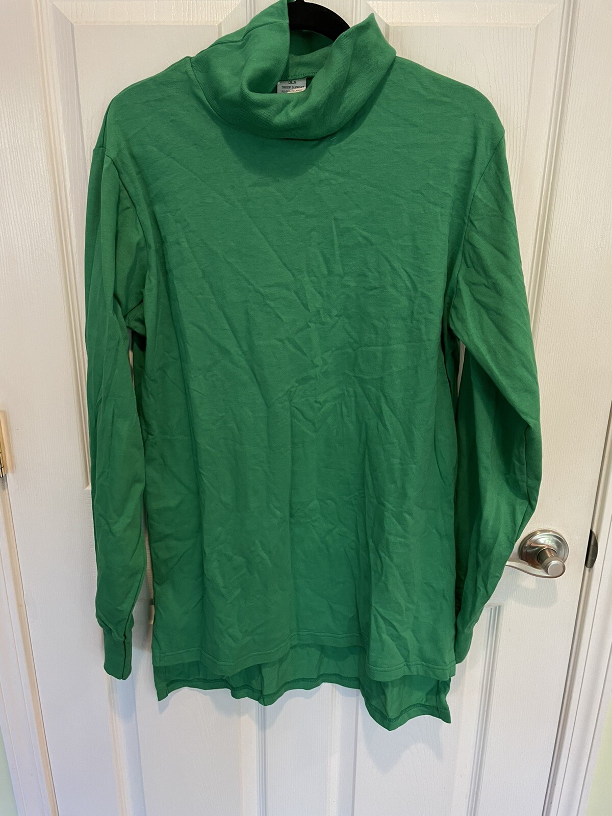 U.S. Navy Flight Deck Jersey Green Size 