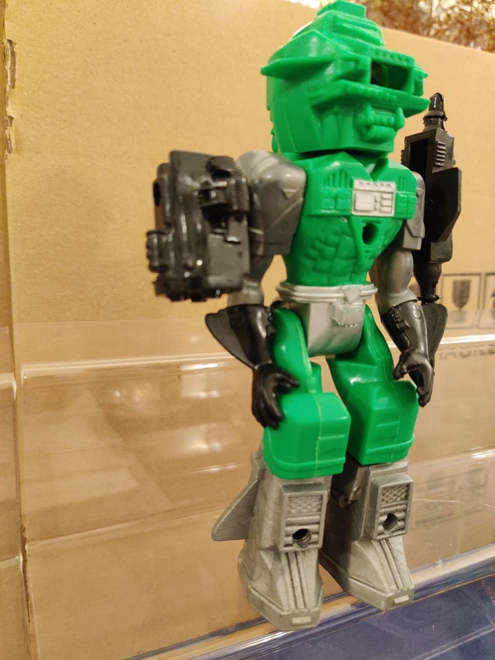 ACTION FIGURE MANTECH  DOOMTECH PRE MICRONAUTI  RARITA' ANNI 80' - Immagine 3 di 4