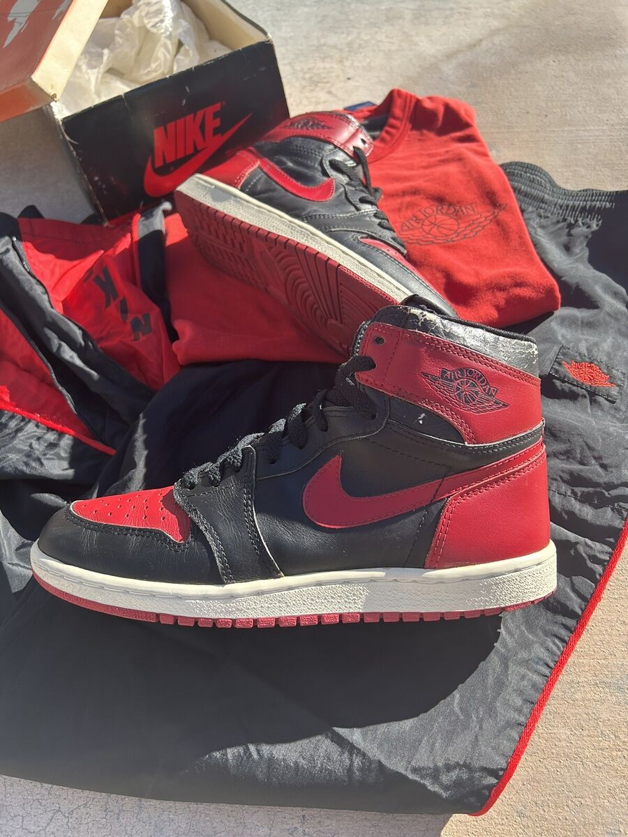 1985 Lot Nike Air Jordan 1 High 10 W/half Box Pants & Shirt 1985 Lot Nike Air Jordan 1 High 10 W/half Box Pants & Shirt