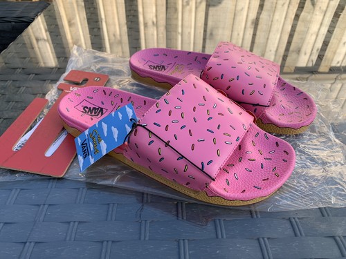vans simpsons flip flops