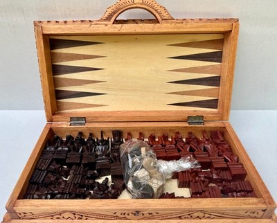 Hand Carved Wood Chess & Backgammon Board & Chess Pieces Bali Indonesia W/Handle