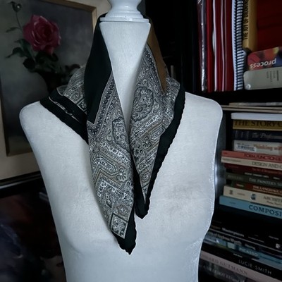 Vtg Style Silk 18'' Square Scarf featuring 4-quadrant Design w/Intricate Border