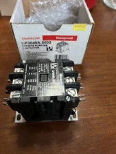 Honeywell Definite Purpose Contactor 3 Pole, pn DP3040A 5002 DP3040A5002