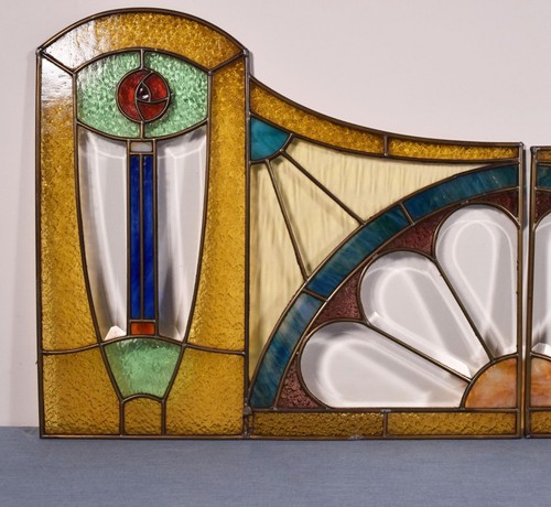 Pair of Vintage French Art Deco Stained Glass Panels with Copper Frames - Picture 9 of 15