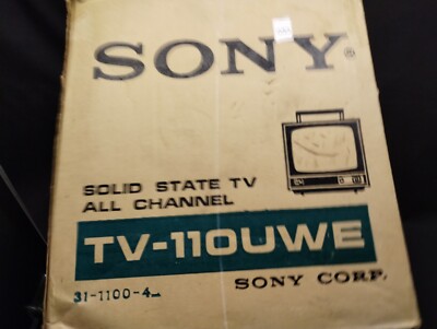 Vintage SONY Portable Solid State TV-110UWU Television in Original