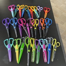 Lot of 28 Paper Edger Scissors Scrapbooking Craft