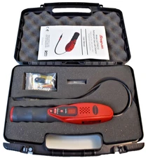 Snap on Tools ACT795UVA Refrigerant Gas Leak Detector Heated & UV w/ Case