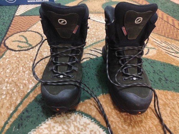 Herren Scarpa Stiefel Grün Nubukleder 43