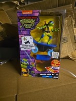 TEENAGE MUTANT NINJA TURTLES Mutant Mayhem Half Pipe Mikey RC Skateboard - New