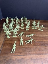 Vintage Green Army Men Toy Soldiers Lot 34 Plastic Military Figures