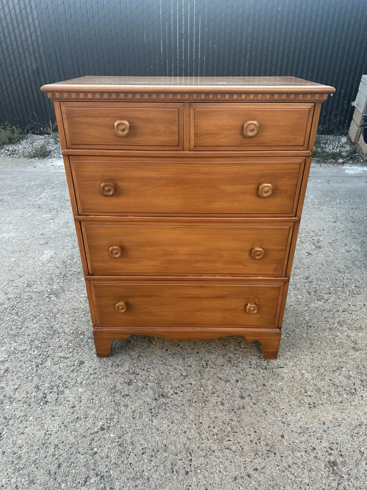 Cómoda de Colección Davis Cabinet Co Arce y Haya Renacimiento Colonial Highboy Cajón Foto 2 de 4