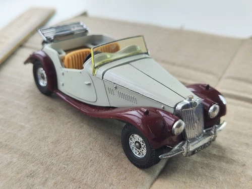Vintage Retro Car MG-TF 1954, small car models, Corgi, England