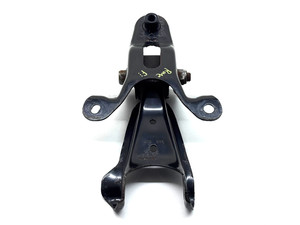 2011–2014 FORD MUSTANG GT 5.0L REAR UPPER CONTROL ARM AXLE MOUNT BRACKET OEM