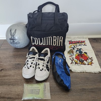  1999 Brunswick Warner Bros Bugs Bunny Viz-A-Ball Bowling Ball, Bag, And Shoes
