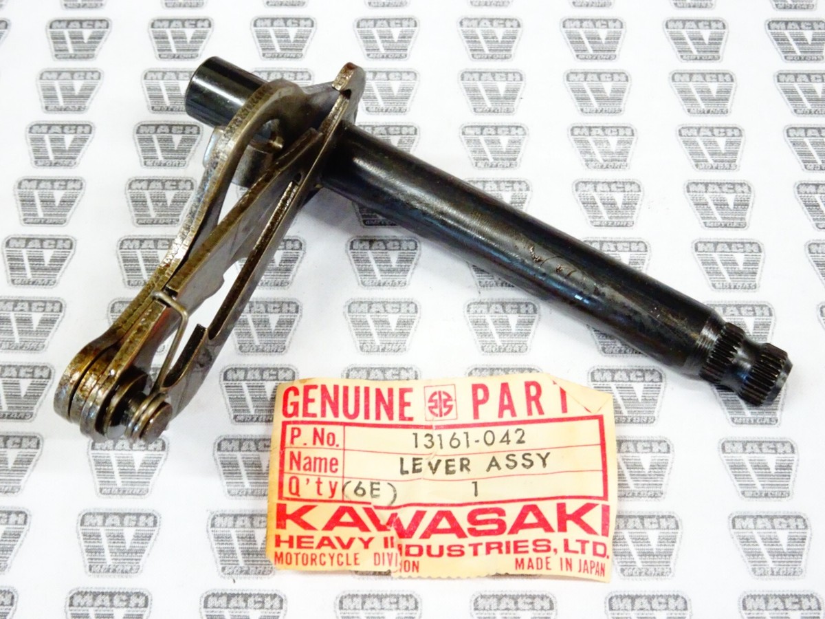 Kawasaki NOS NEW 13161-042 Gear Shaft Lever Assy KZ ZL ZN ZR ZX