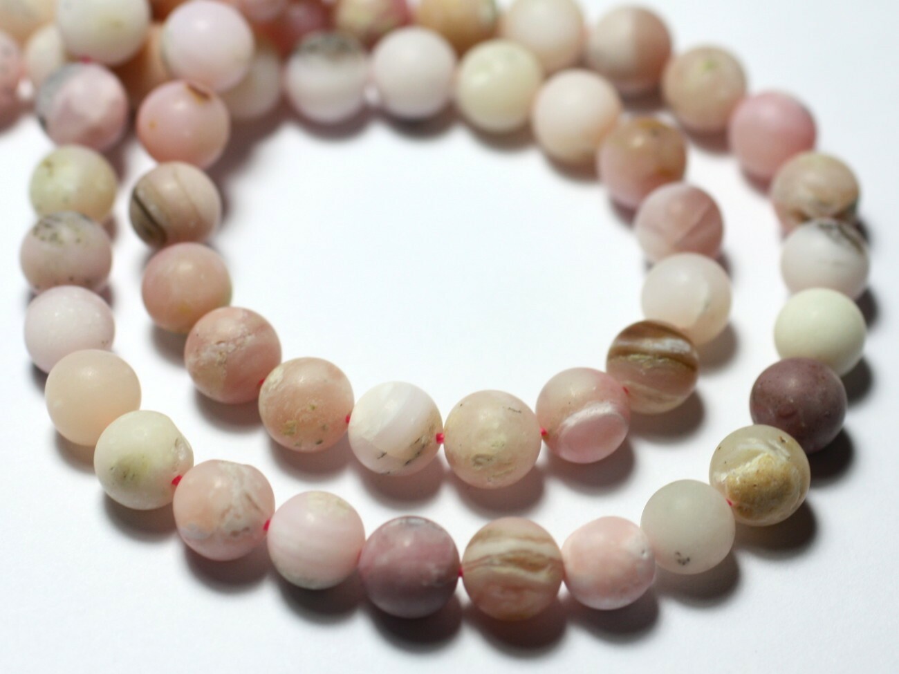 Perles de Pierre Opale Rose 8mm Sablé Givré de Haute Qualité