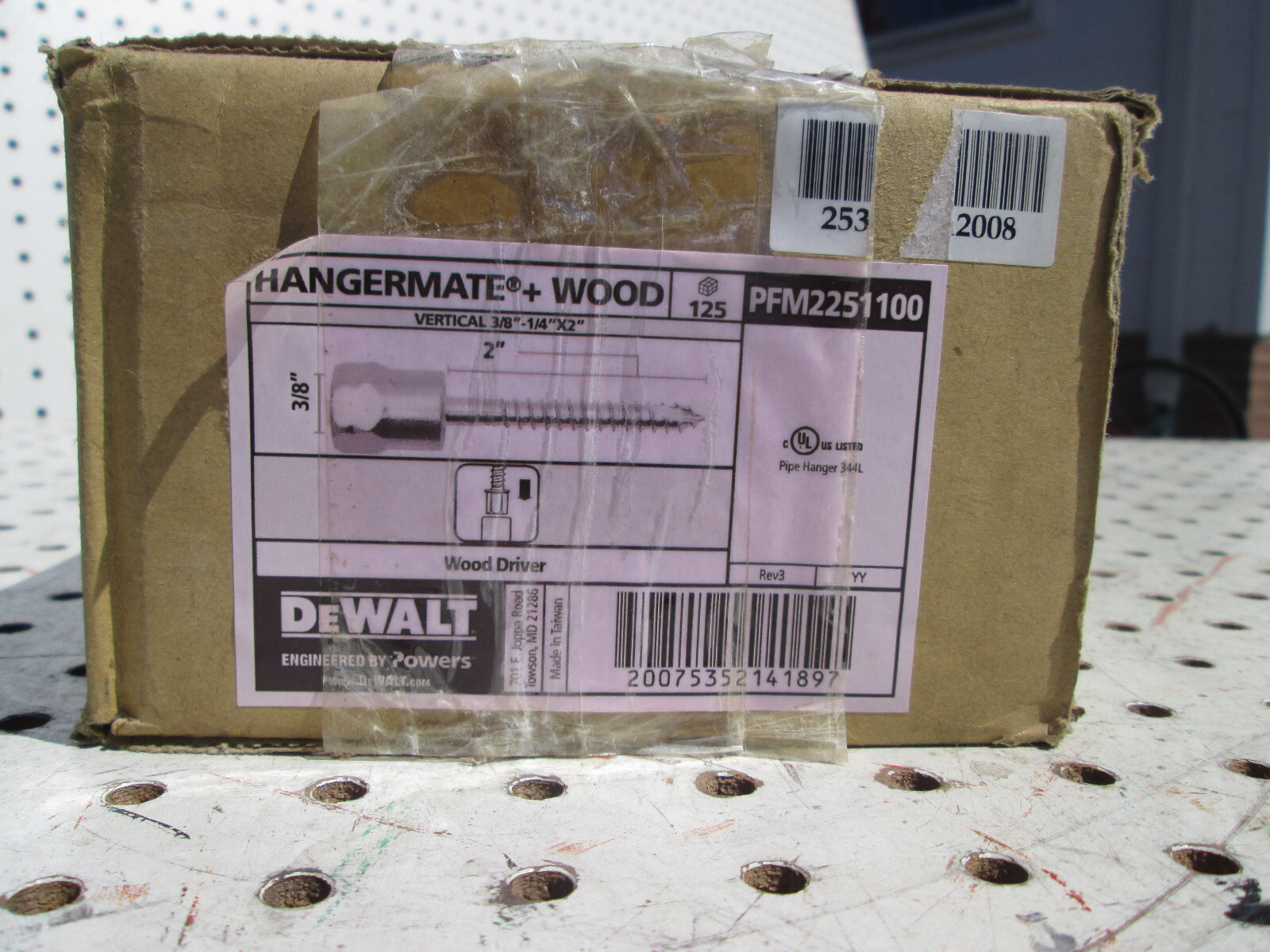 Dewalt Hangermate + Wood 3/8 Vertical Rod Hanger for Wood 1/4 x 2 (5