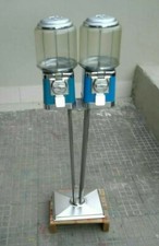 Beaver distributore canadese gomme pistacchi noccioline gettoniera GLOBI NUOVI 