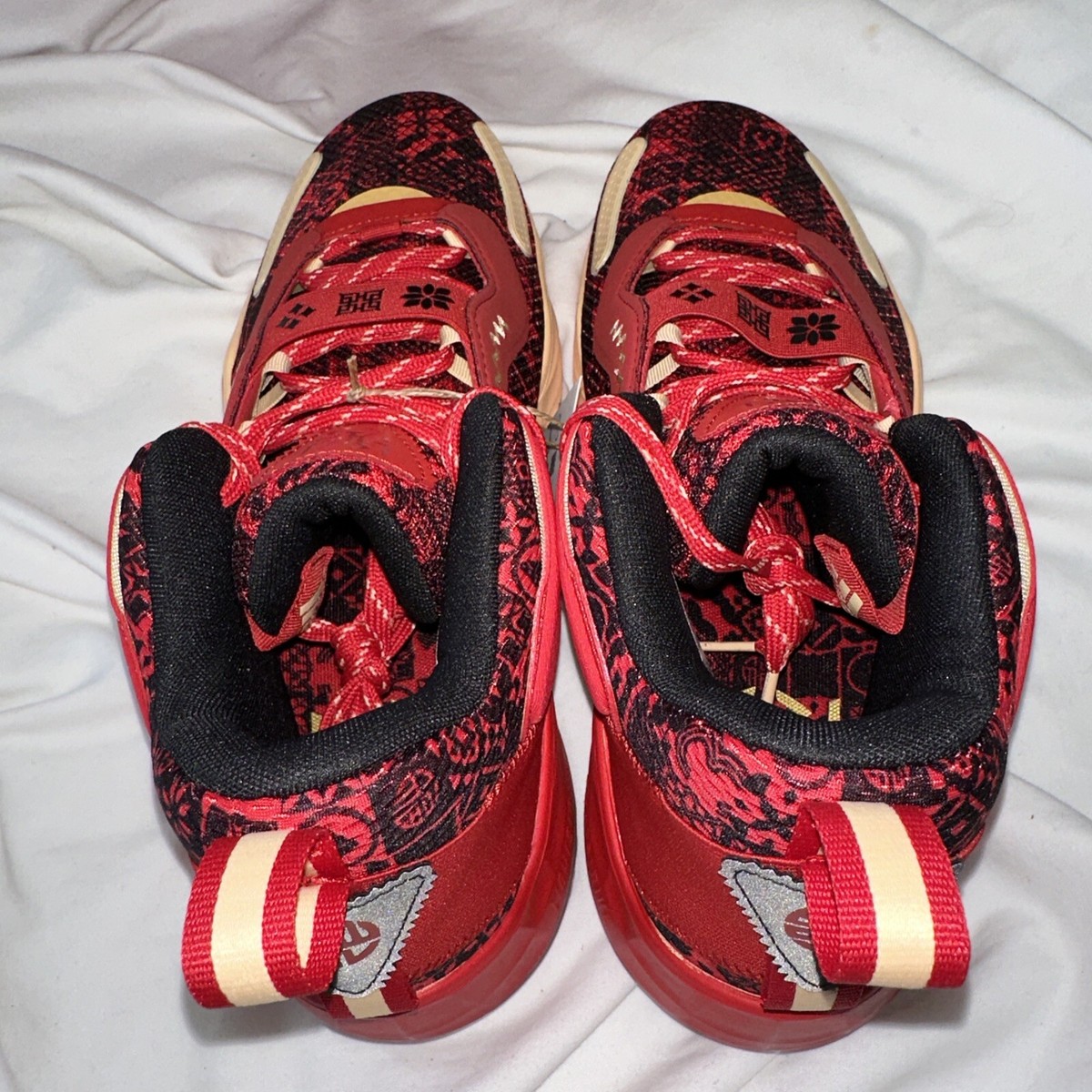 adidas D.O.N. Issue #3 GCA Chinese New Year 10.5 red/black New in