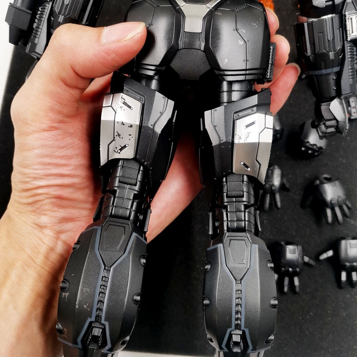 HT HotToys 1/6 VGM33D28 The Punisher War Machine Armor Body HT HotToys 1/6 VGM33D28 The Punisher War Machine Armor Body